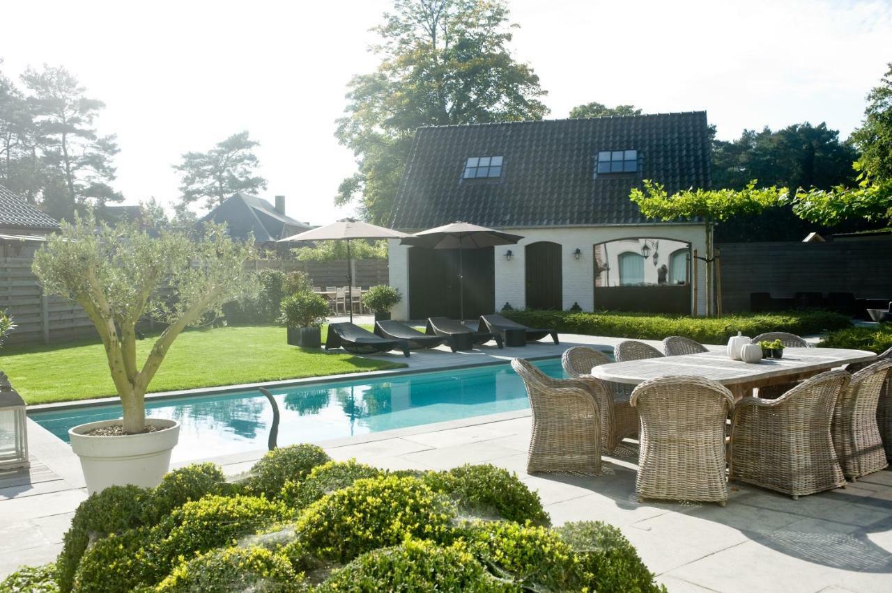 B&B Interludium Nijlen Luaran gambar