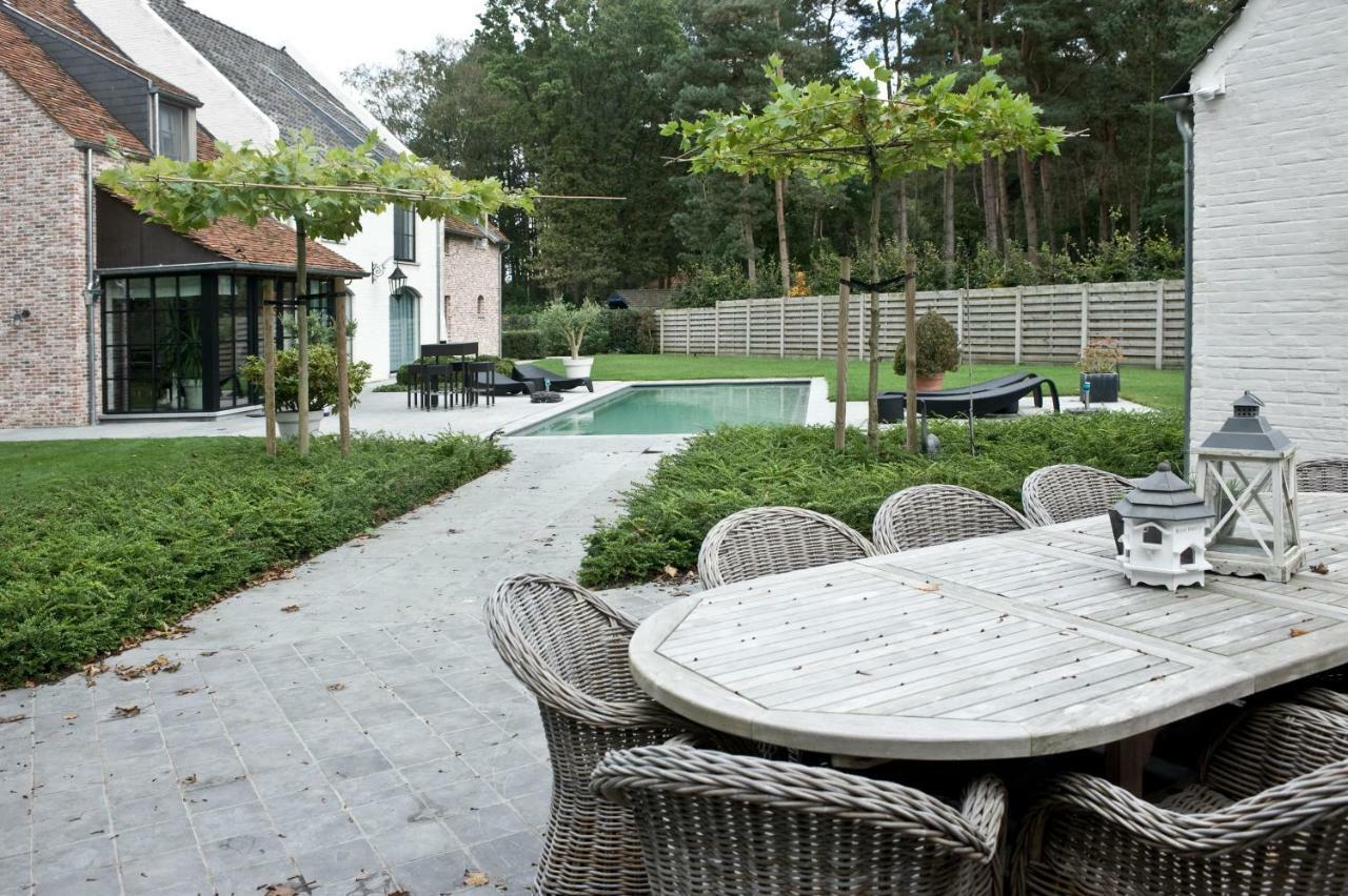 B&B Interludium Nijlen Luaran gambar