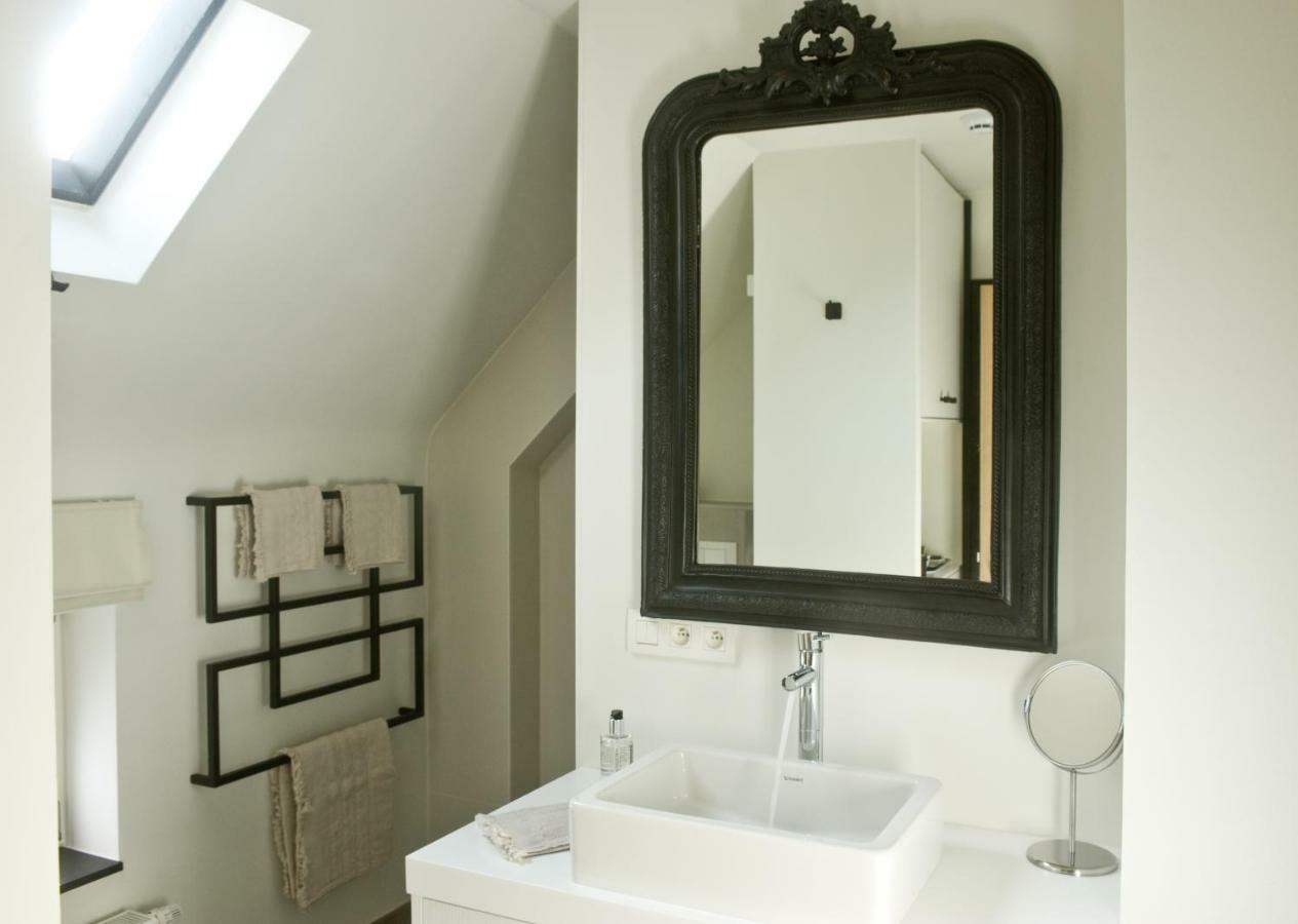 B&B Interludium Nijlen Luaran gambar