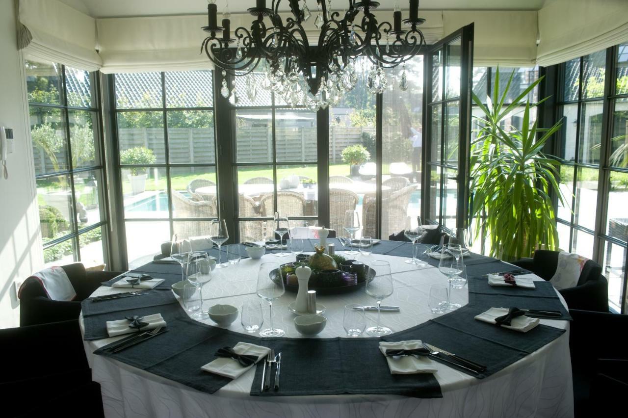 B&B Interludium Nijlen Luaran gambar