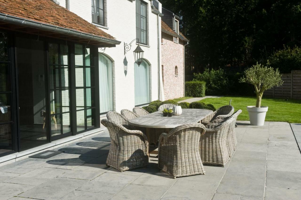 B&B Interludium Nijlen Luaran gambar